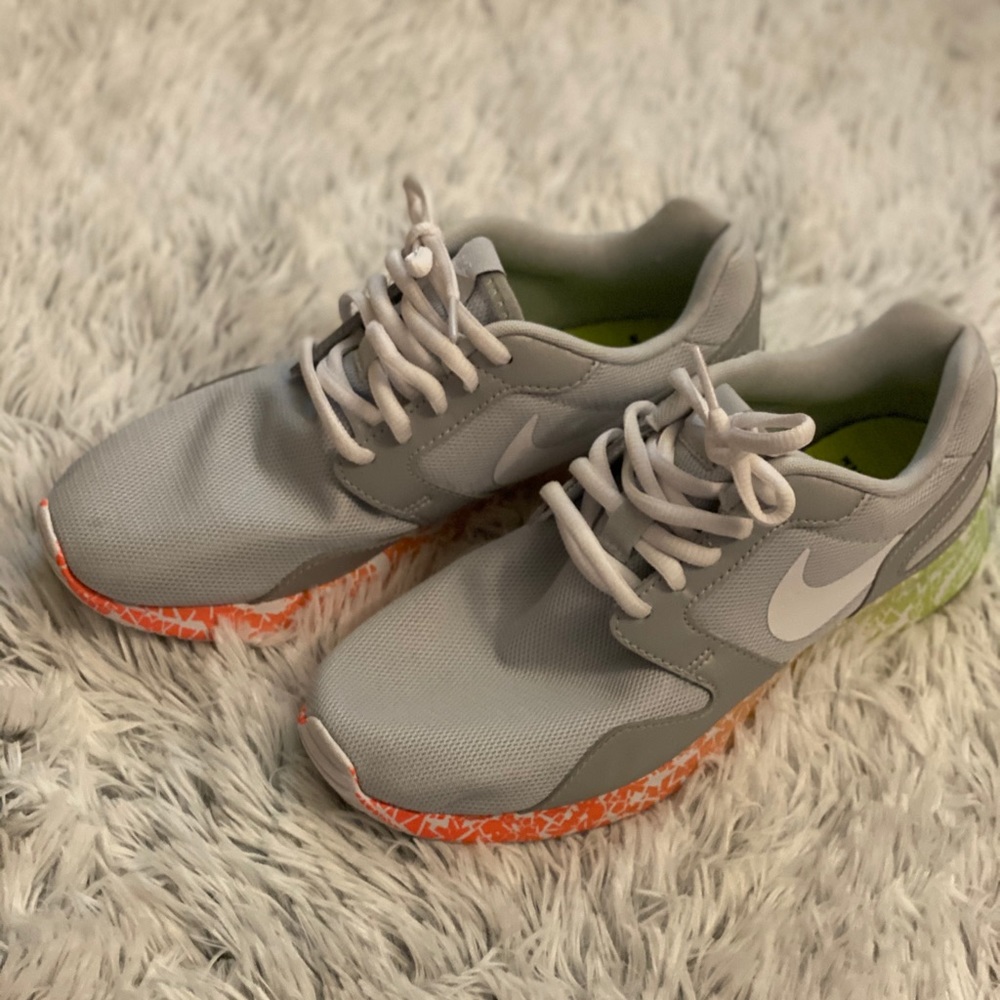 NIKE  KAISHI DRS DUAL RIDE SYSTEM SZ 7.5
